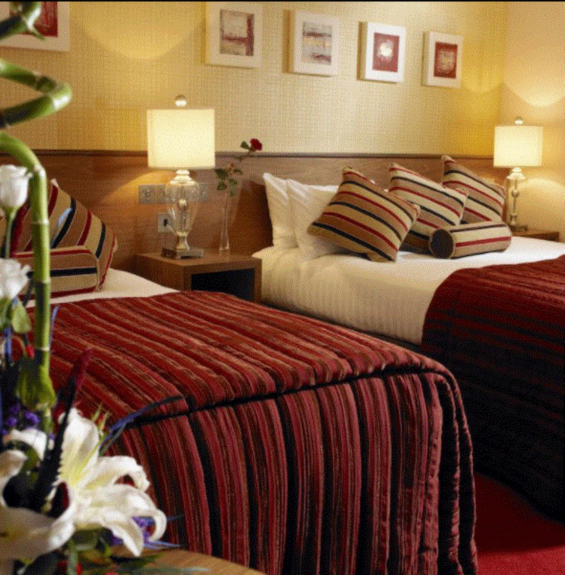 Tullamore Court Hotel Exterior photo